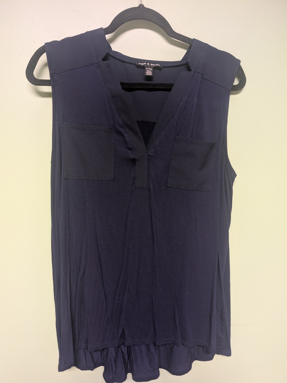 Cable & Gauge Navy Sleeveless V-Neck Tank with Pockets